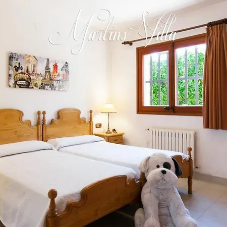 Martin 'S Villa. House On The Beach With Pool Villa Lloret de Mar