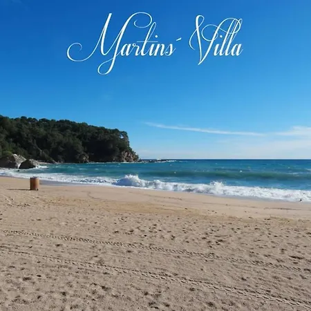 Martin 'S Villa. House On The Beach With Pool *