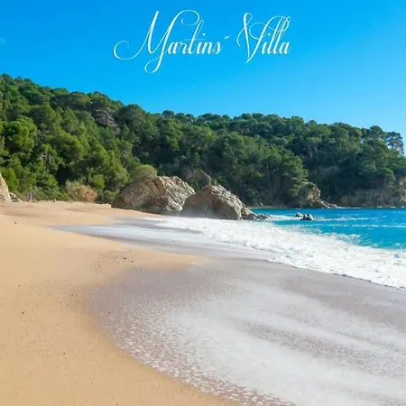 Martin 'S Villa. House On The Beach With Pool Villa