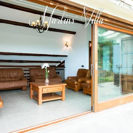 Martin 'S Villa. House On The Beach With Pool Lloret de Mar