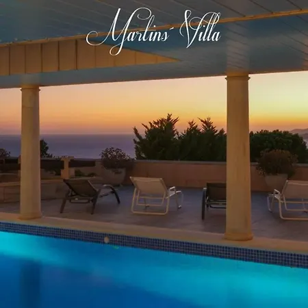 Villa Martin 'S Villa. House On The Beach With Pool *